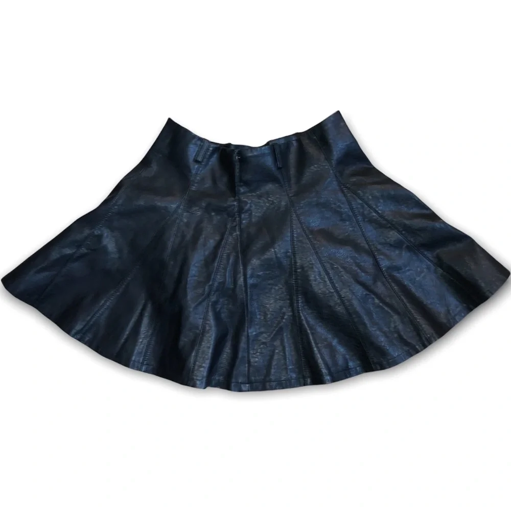 Pleated Leather Flared Mini Skater Girl Skirt W/ Belt Loops & Zipper - Picture 4 of 9